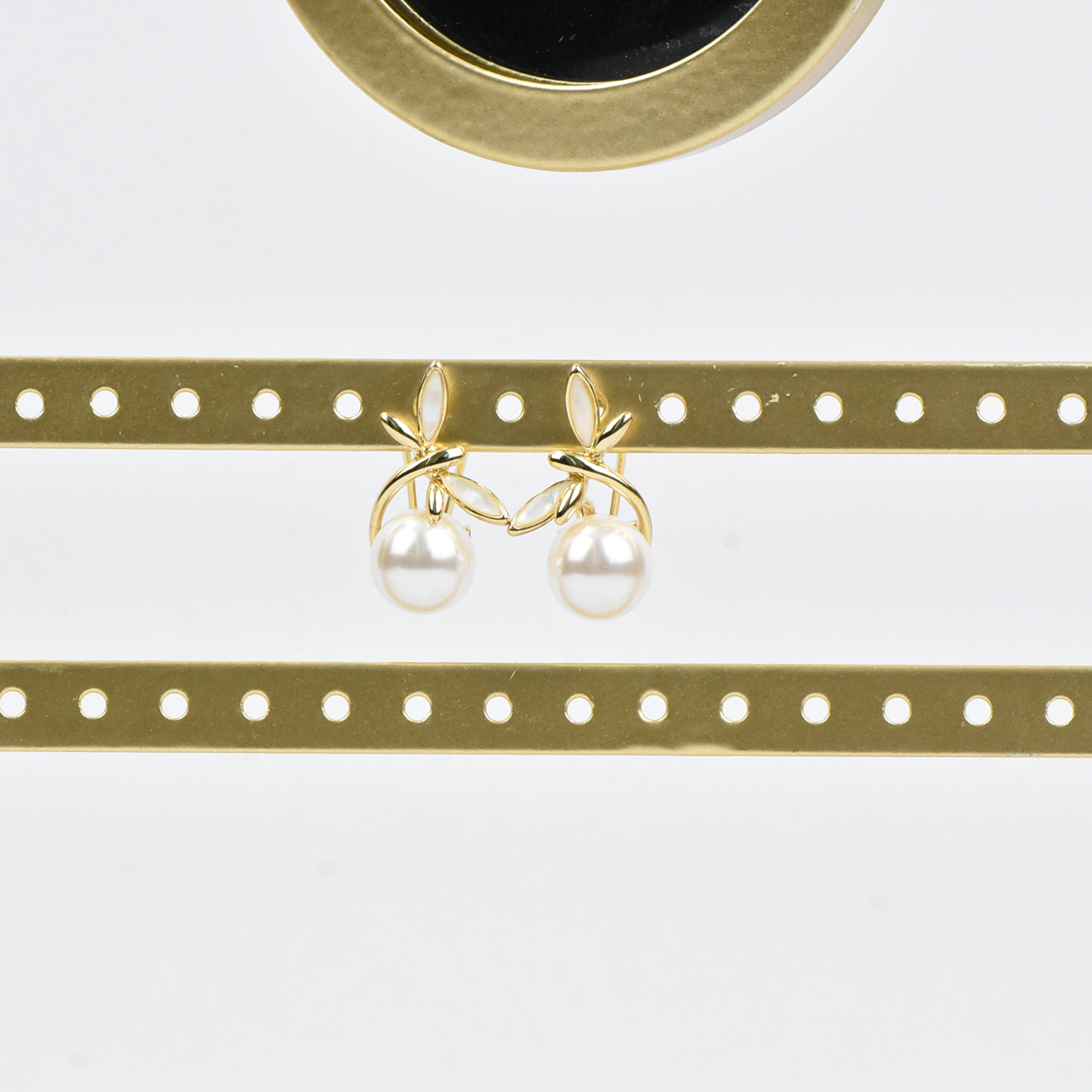 Fluttering gold – Image 3