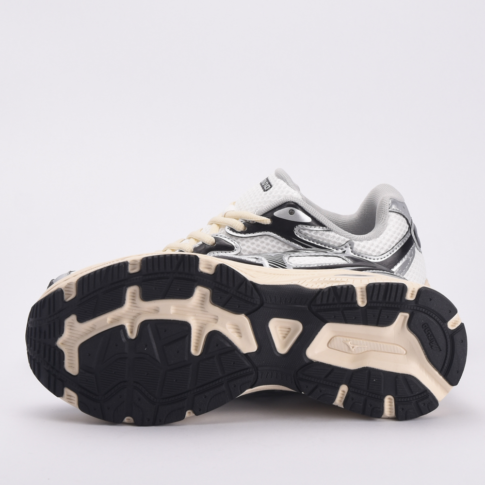 MIZUNO RACER S OARISM – Image 4