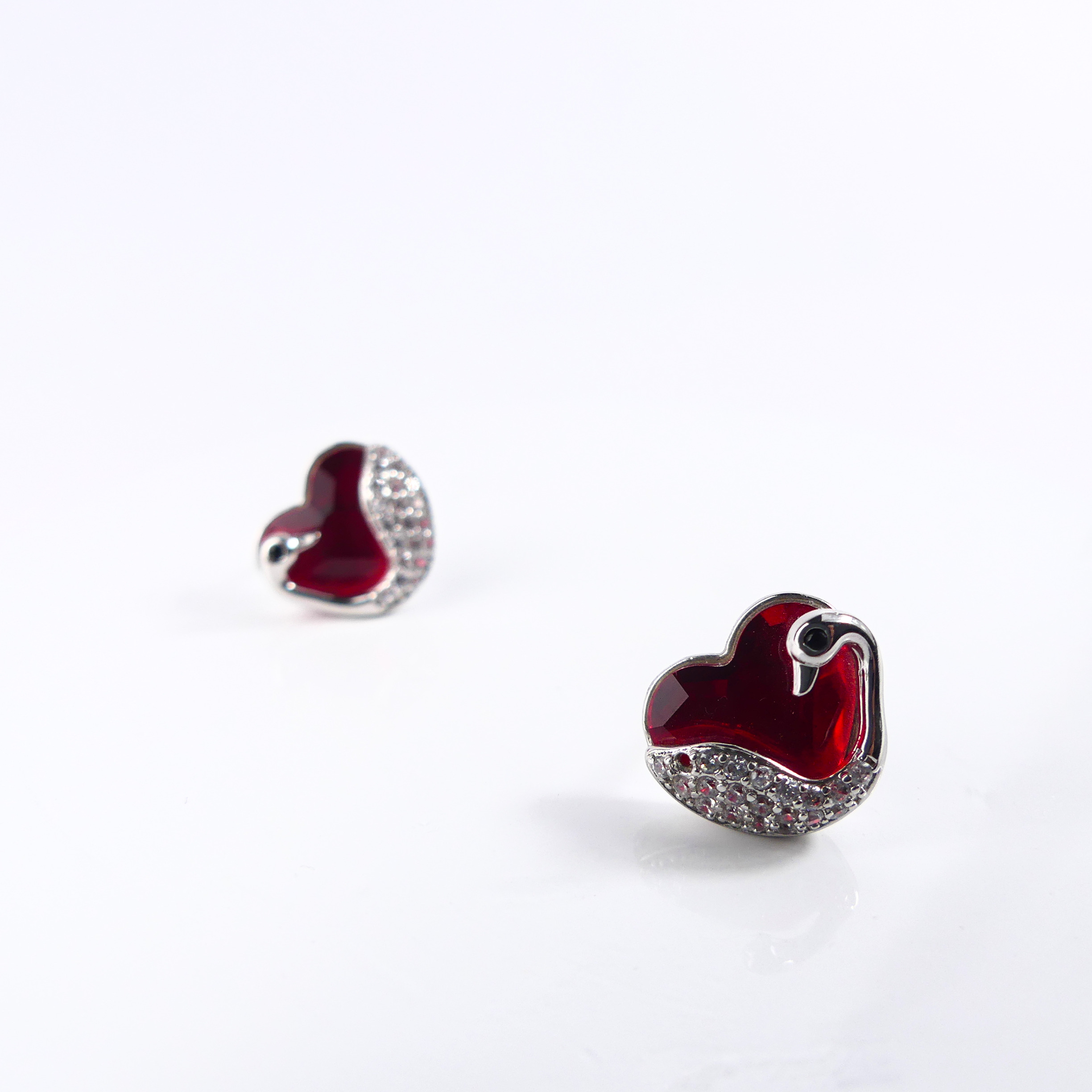 boucle d'oreille coeur rouge – Image 2