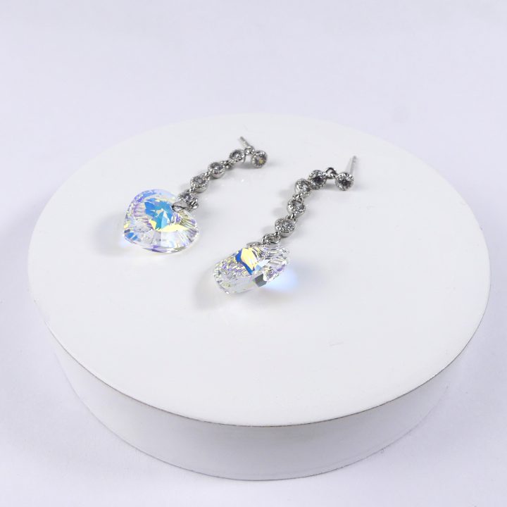 boucle d&rsquo;oreille pendantes coeur  jaune reflé