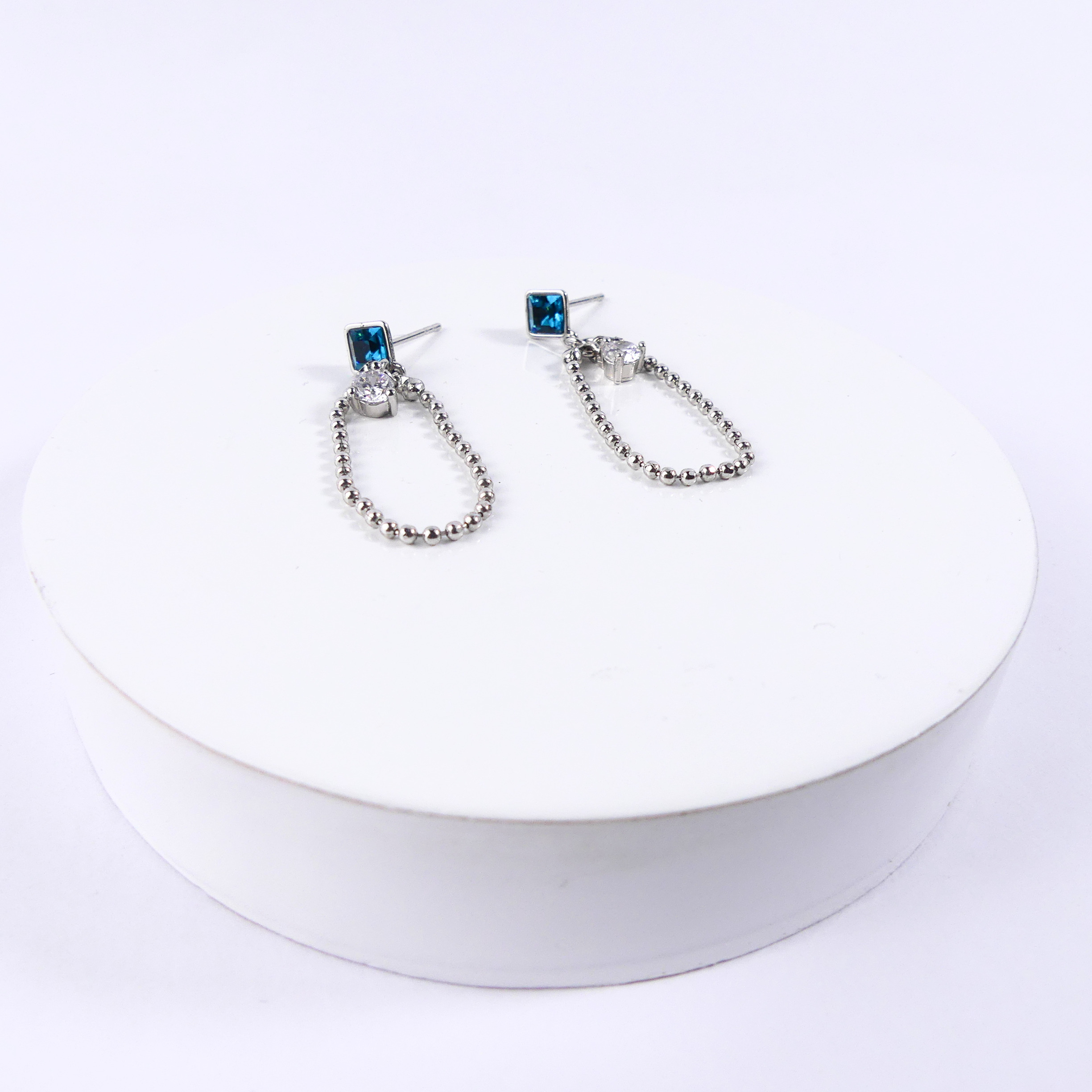 Boucle d'oreille petit carré Blue – Image 6
