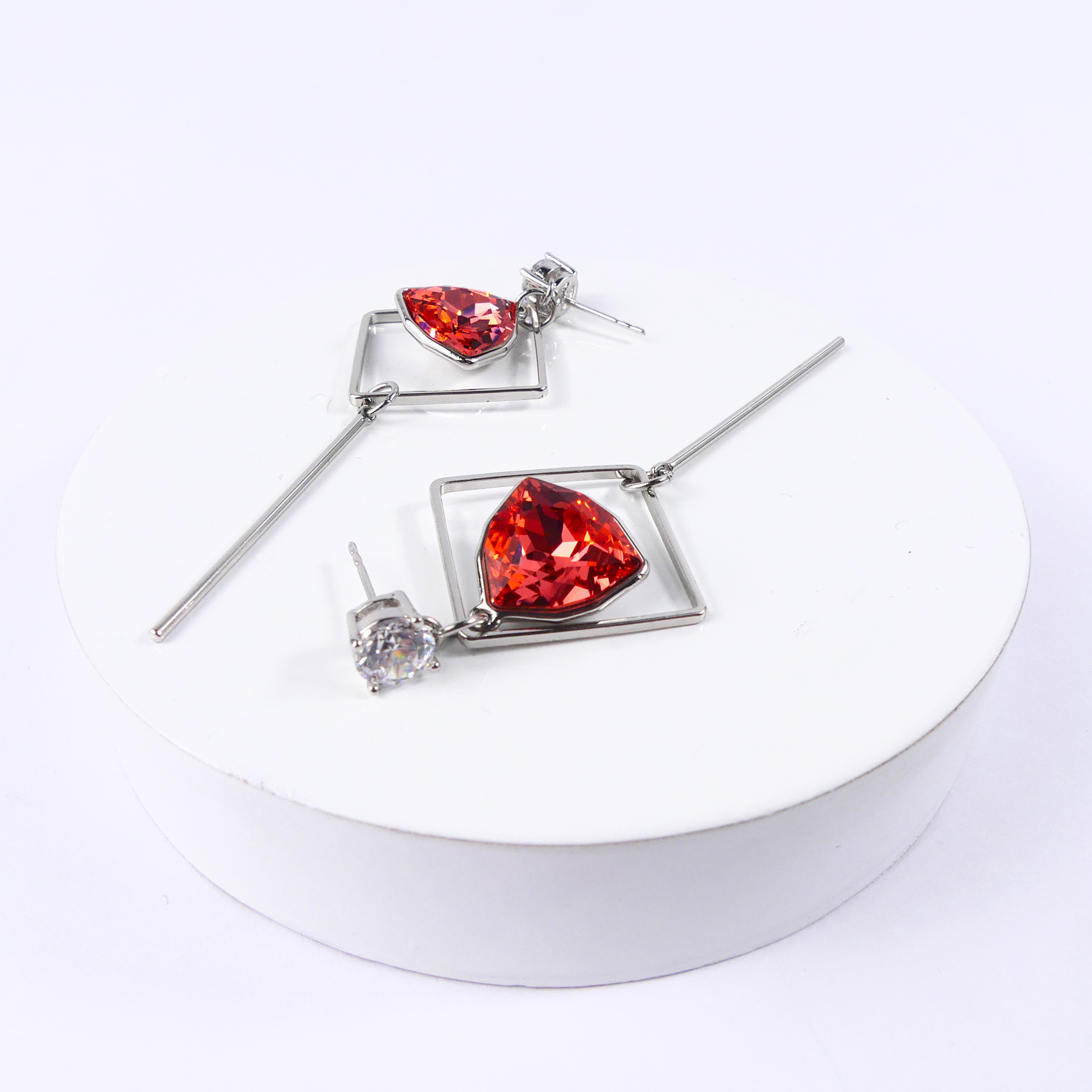boucle d'oreille pendantes triangle -orange – Image 6