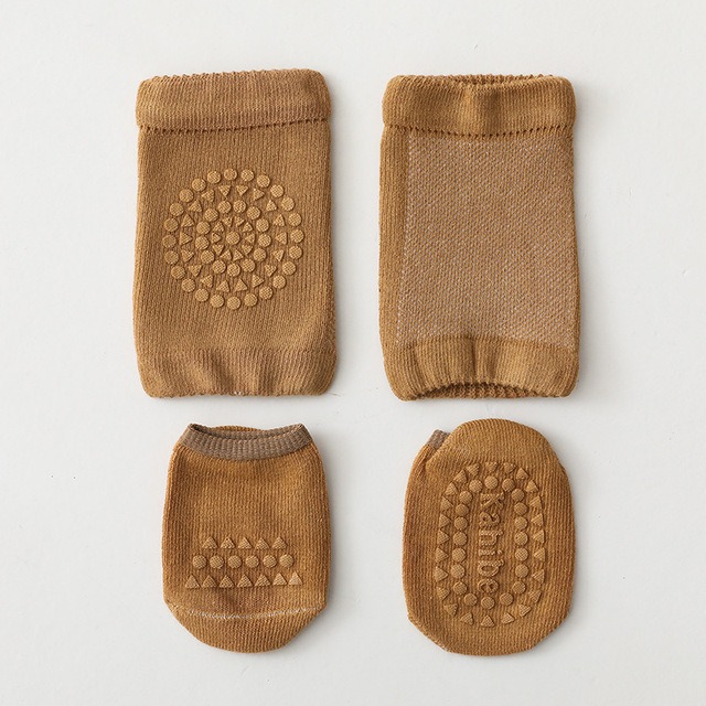 SOCKS ET GENOULLIER  MARRON BABY BOY