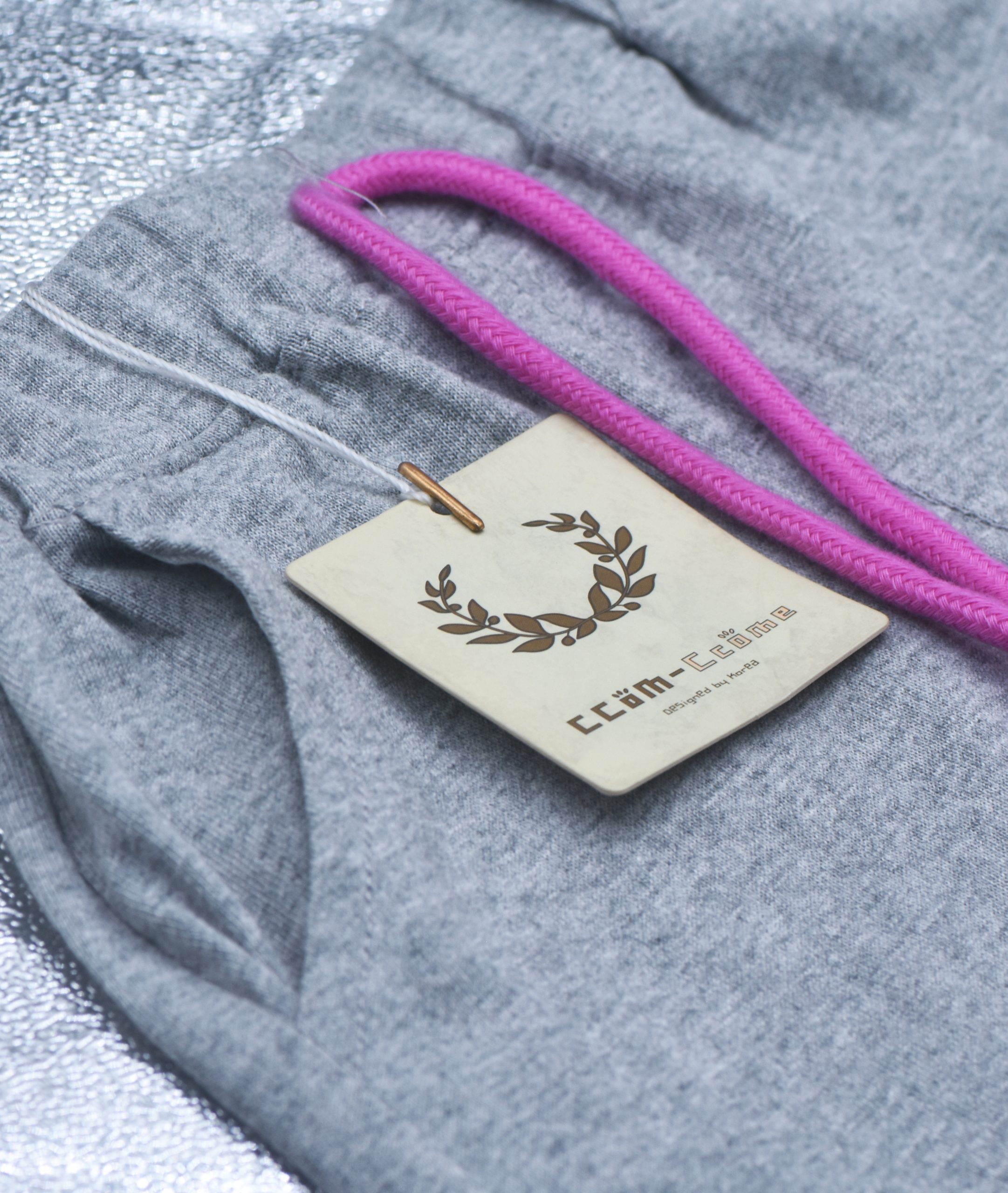 SHORT GRIS AVEC LE ROSE POUR FILLE MOFF GREAN – Image 2