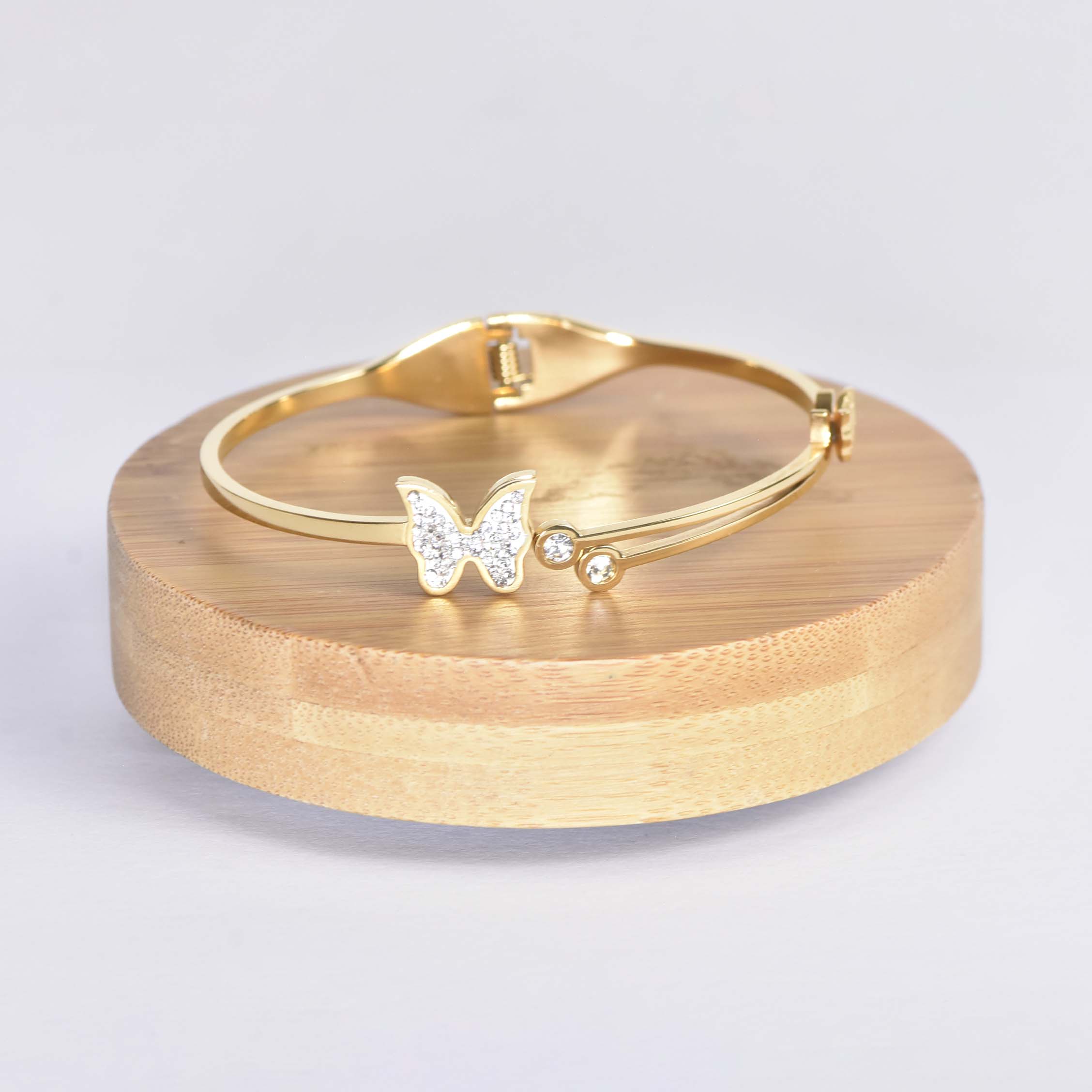 BRACELET LUMIÈRE DE PAPILLIONS DORÉ – Image 2