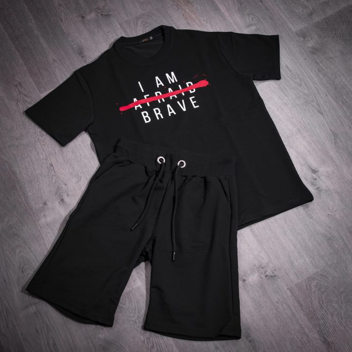 ENSEMBLE NOIR *I AM  AFRAID BRAVE *