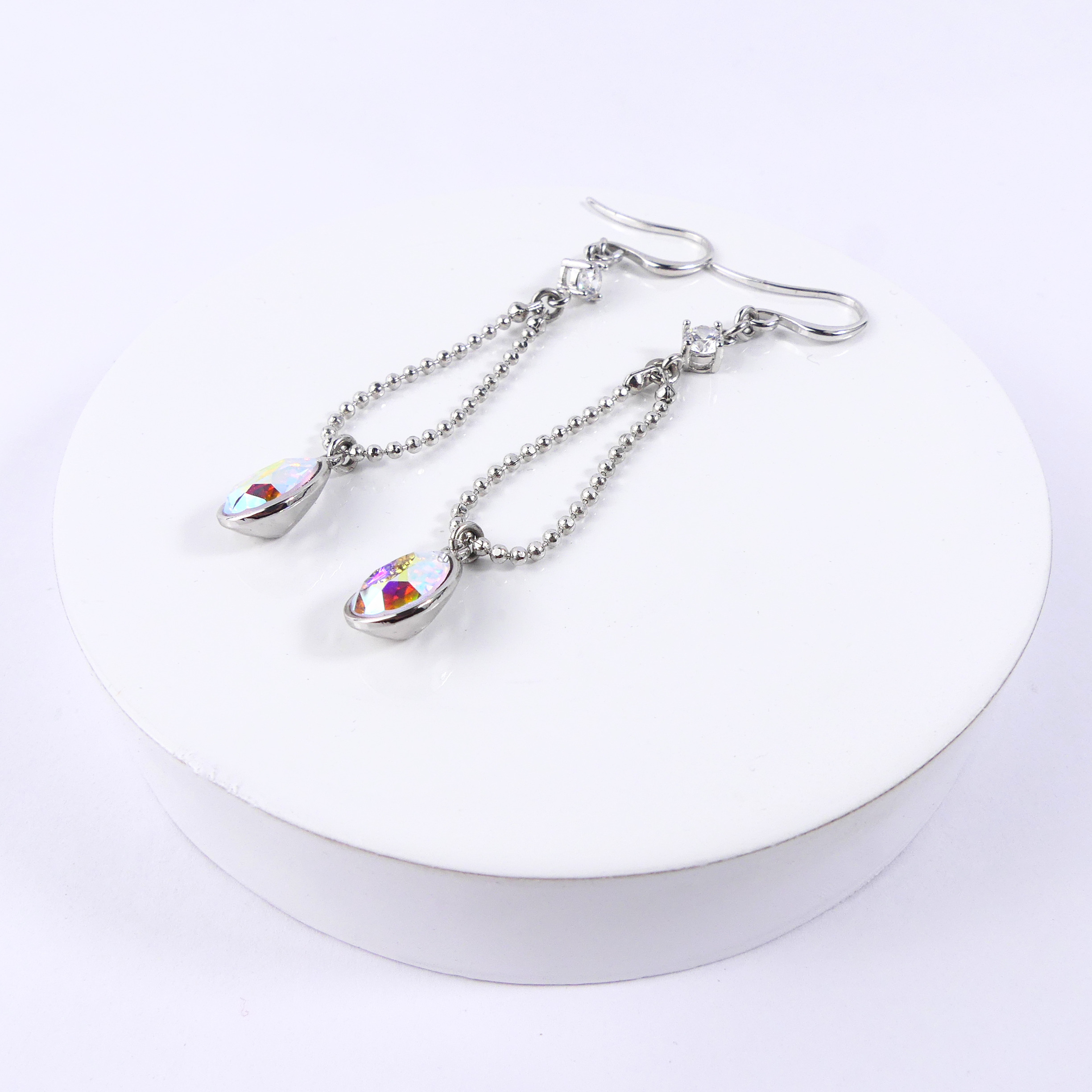 boucle d'oreille goutte reflet – Image 3