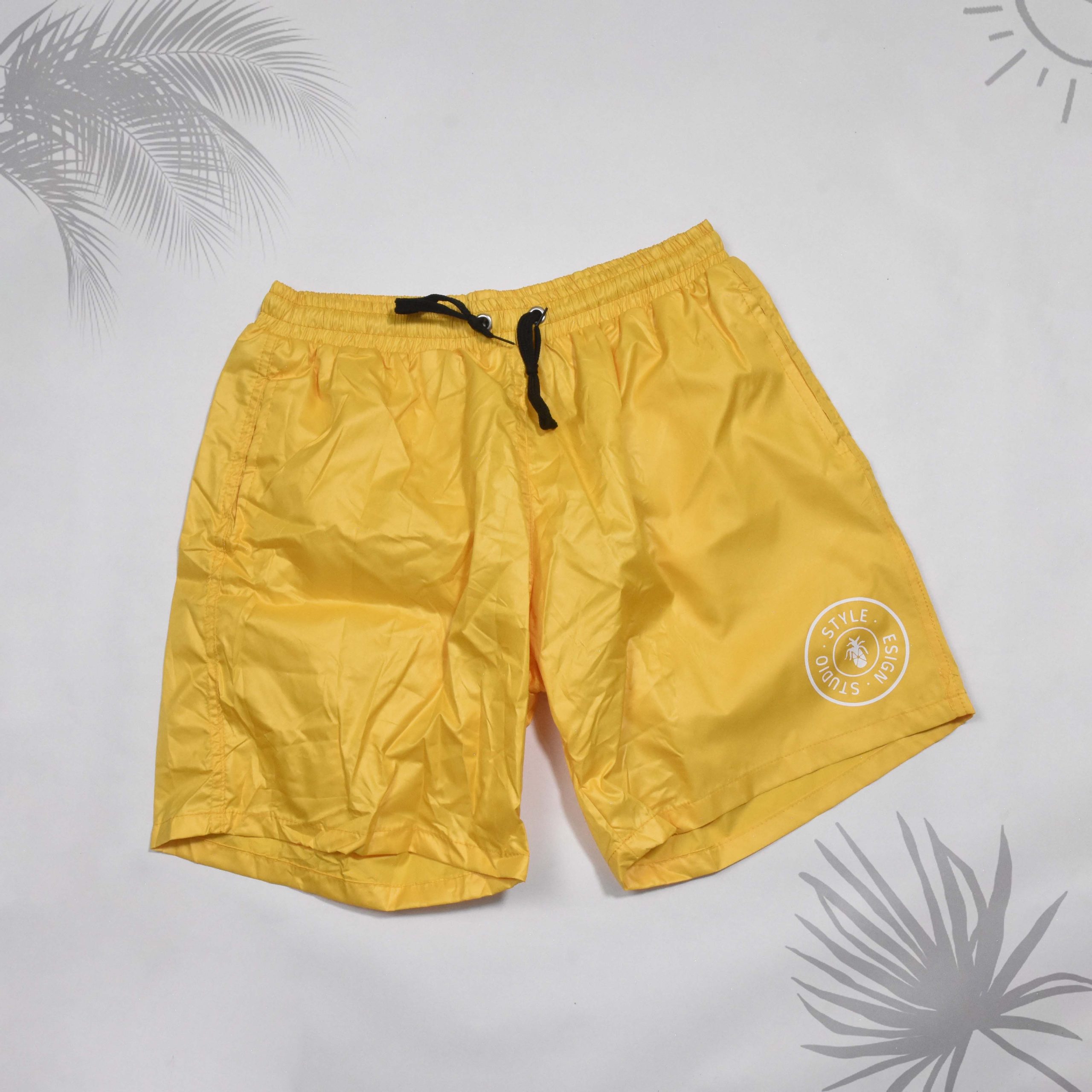 SHORT JAUNE MOTIF STUDIO STYLE – Image 2