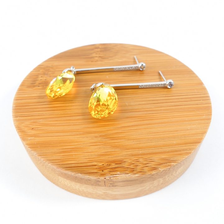 boucle d&rsquo;oreille pendantes goutte jaune