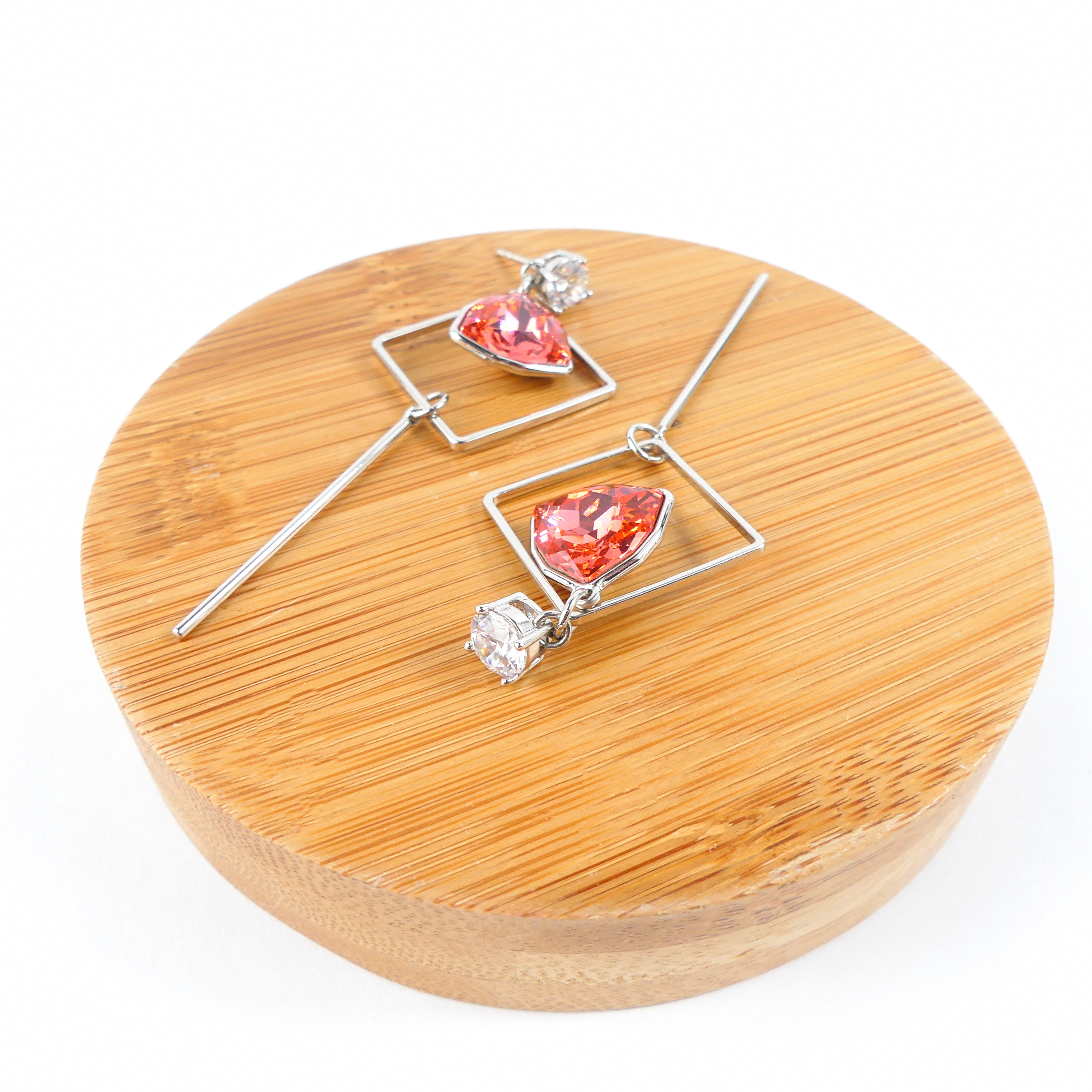 boucle d'oreille pendantes triangle -orange – Image 4