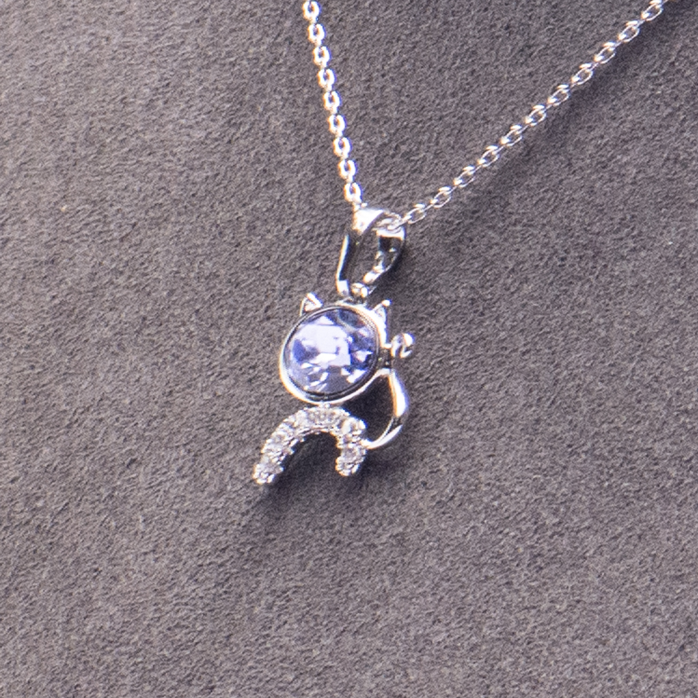 Gleaming Glamour – Image 2