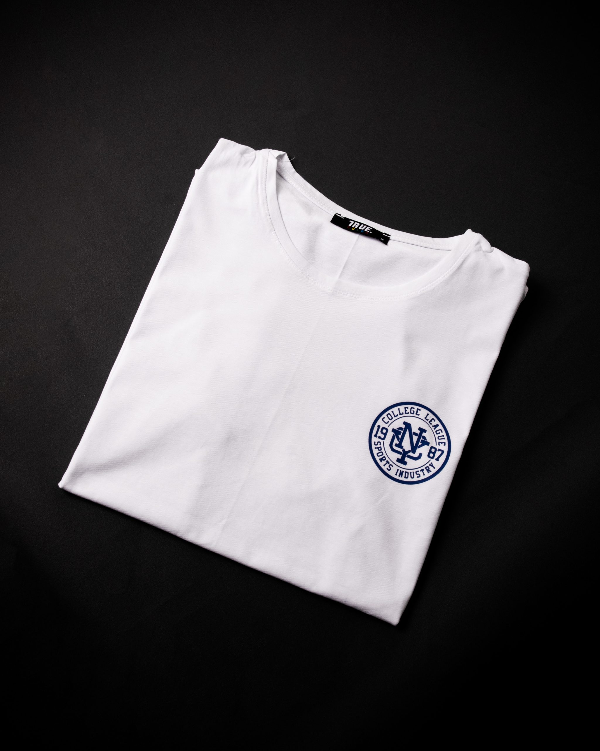 T-shirt BLANC *COLLEGE LEAGUE SPORTS INDUSTRY NYC 1987* – Image 3