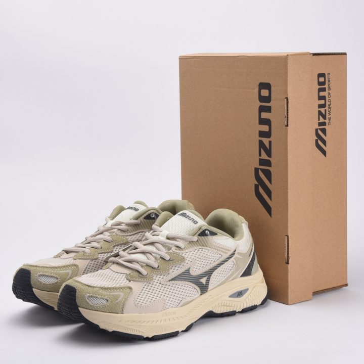 MIZUNO RACER S OARISM