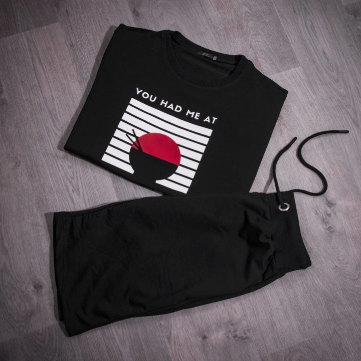 ENSEMBLE NOIR *YOU HAD ME AT RAMEN*