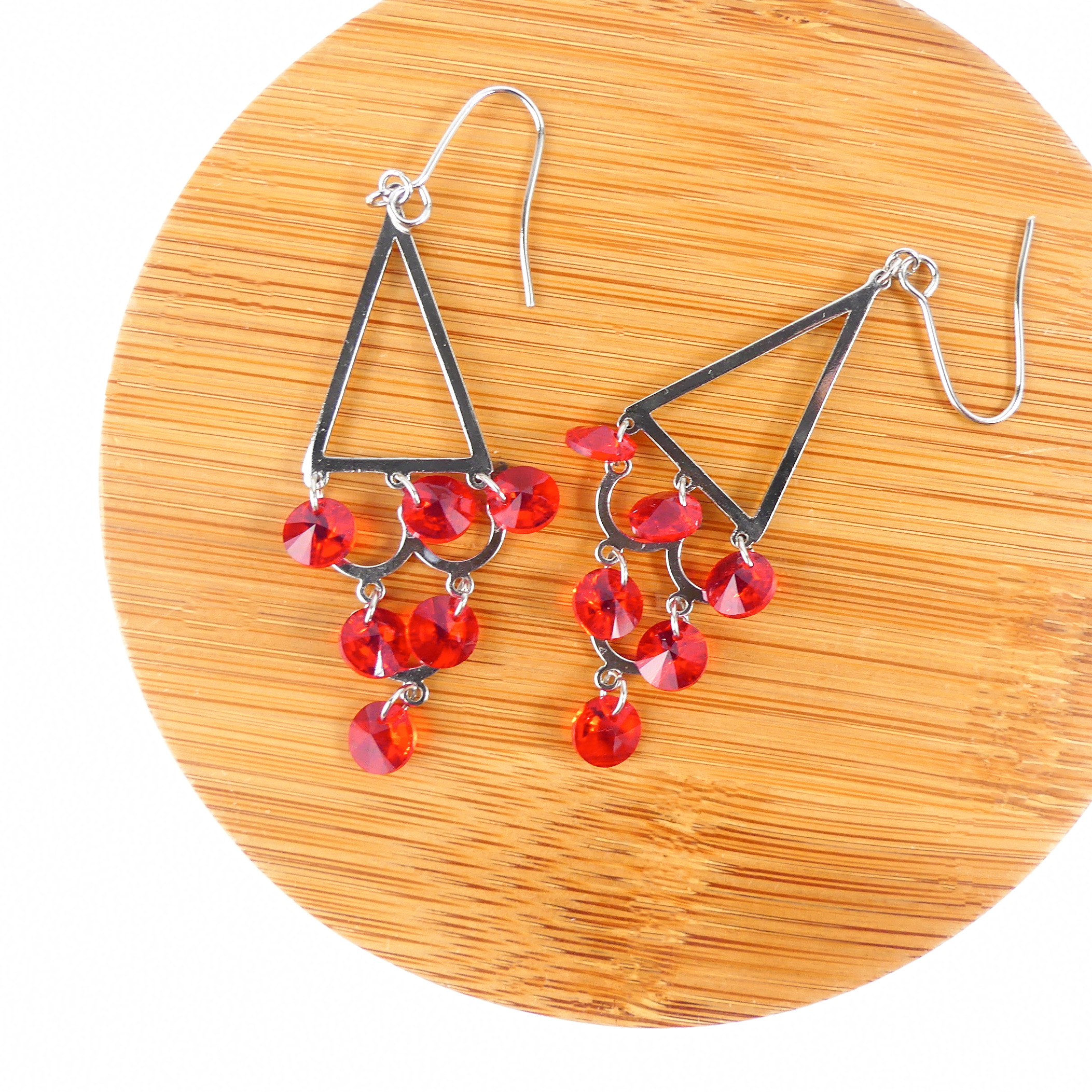 boucle d'oreille traiangle rouge – Image 2
