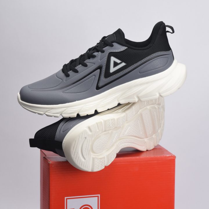 PEAK FOOTWEAR