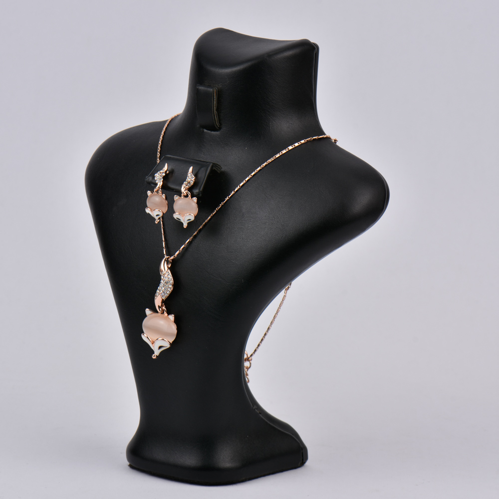 Midnight Charm – Image 2