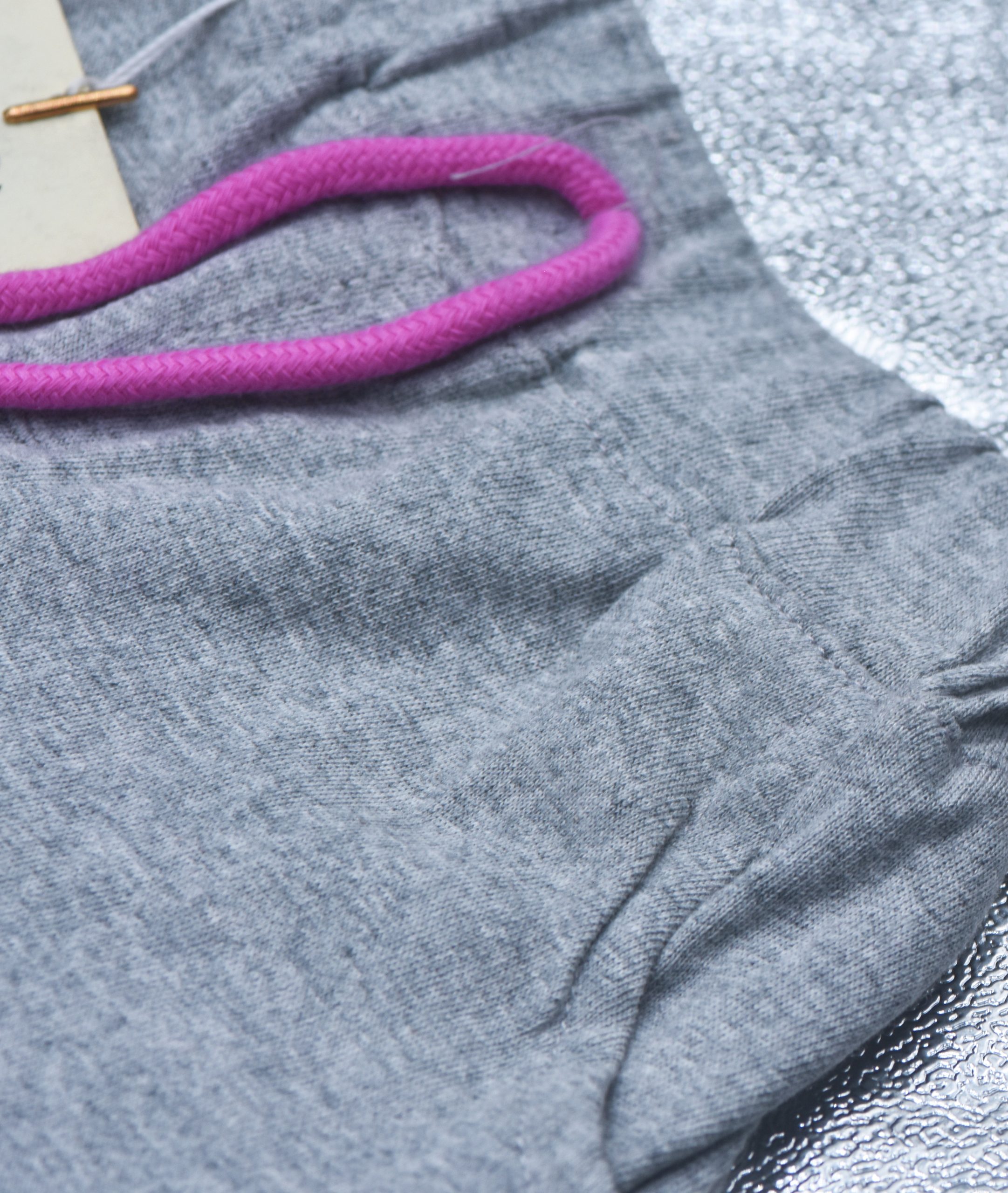 SHORT GRIS AVEC LE ROSE POUR FILLE MOFF GREAN – Image 4