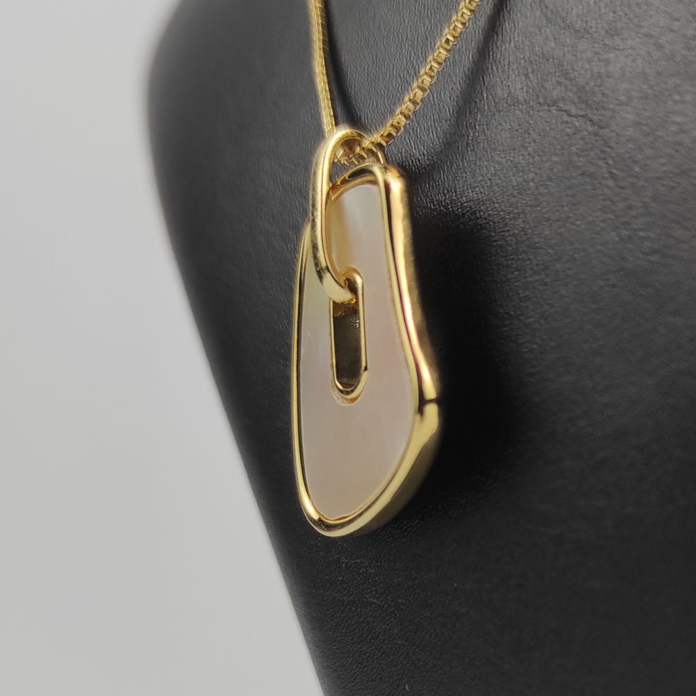 Crystal Storm Gold – Image 4