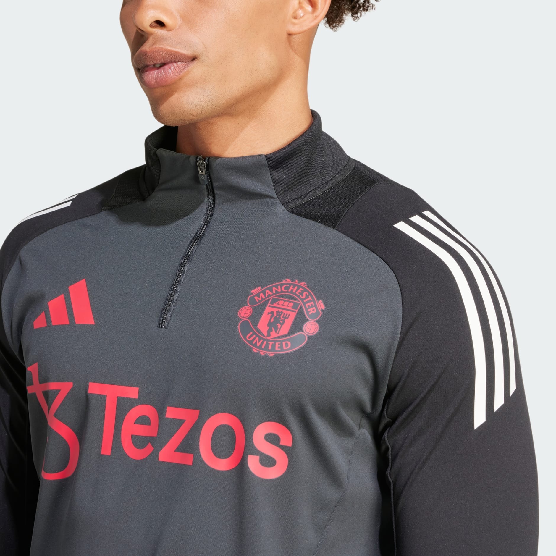Haut d'entraînement Adidas Manchester United FC – Image 4