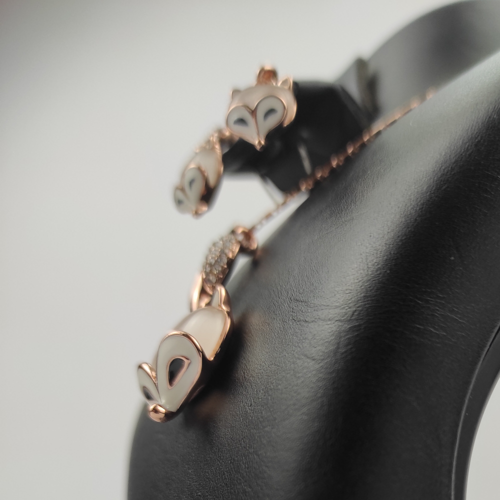 Midnight Charm – Image 3