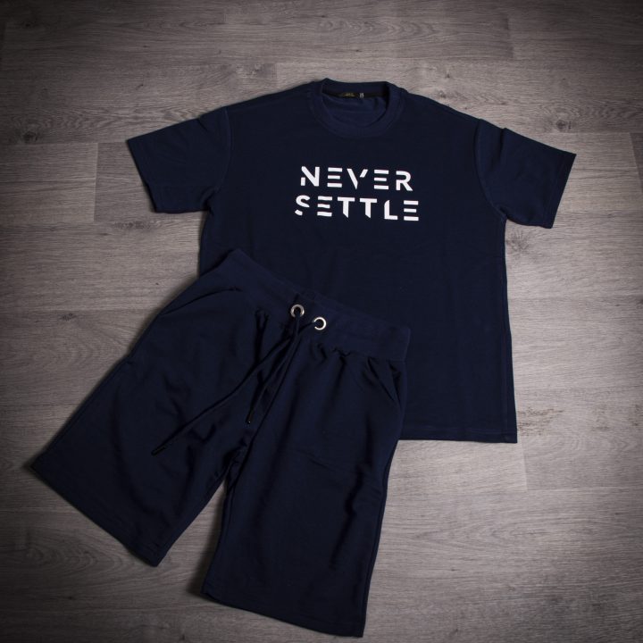 ENSEMBLE BLEU NUIT *NEVER SETTLE *